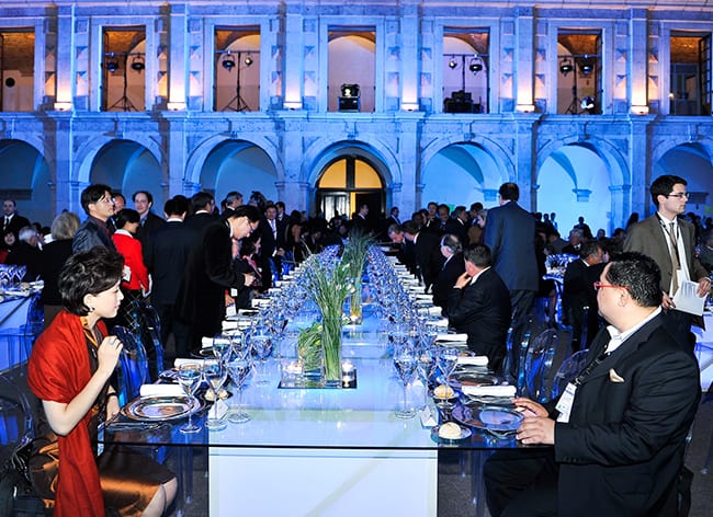 China, etiquette, meeting in China