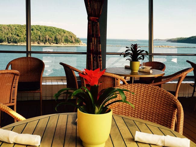 Maasdam-flowers-on-Holland-America Holland America, meeting planning