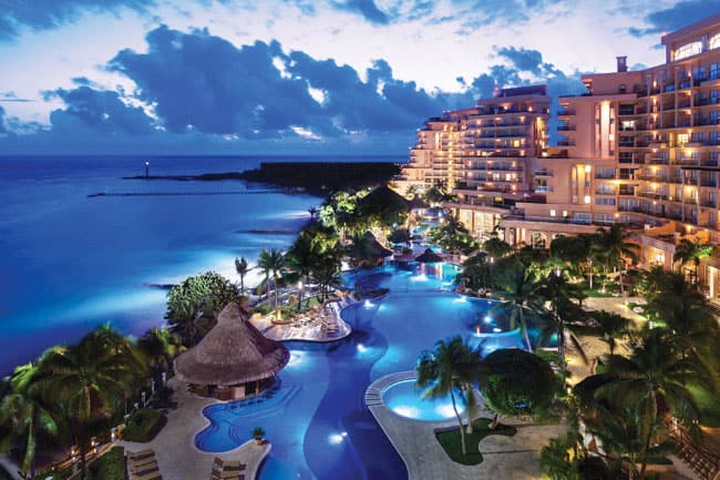 Classic Cancun Combines with Modern Meeting Venues