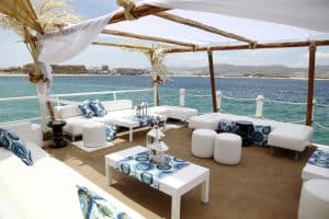 Floating Lounge Esperanza Esperanza, meetings