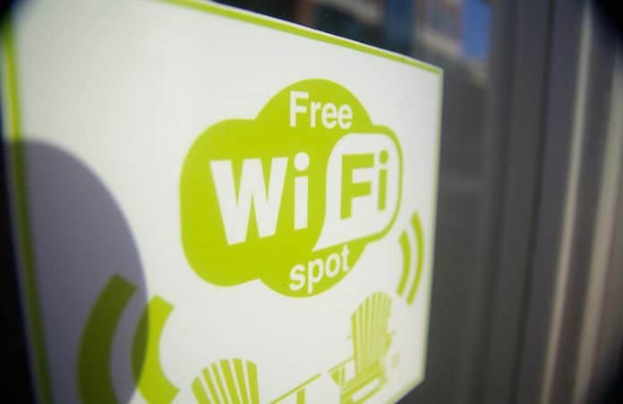 public-wi-fi Public Wi-Fi, technology, technology abroad, Wi-Fi, cybersecurity, cyber threats
