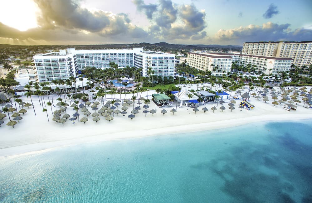 Aruba Marriott Resort & Stellaris Casino, Marriott International, Starwood, Marriott Rewards, Starwood Preferred Guest, hot deals, meeting deals