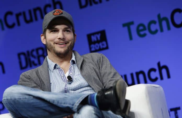 Ashton Kutcher, multitasking, juggling tasks, celebrity go-getters, Gwyneth Paltrow, Justin Timberlake, Meetings Mojo