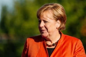 angela-merkel professional women, powerful women, meeting tips, professional tips, Angela Merkel