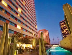 Sheraton-Grand-Phoenix-photo-credit-Visit-Phoenix