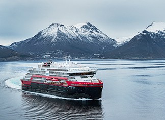 Should An Expedition Cruise Be Your Company’s Next Big Incentive?