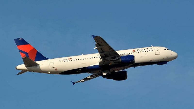 Delta Bows to Backlash Over SkyMiles Changes