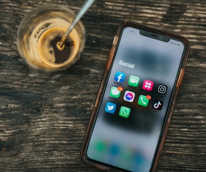 nathan-dumlao-kLmt1mpGJVg 800