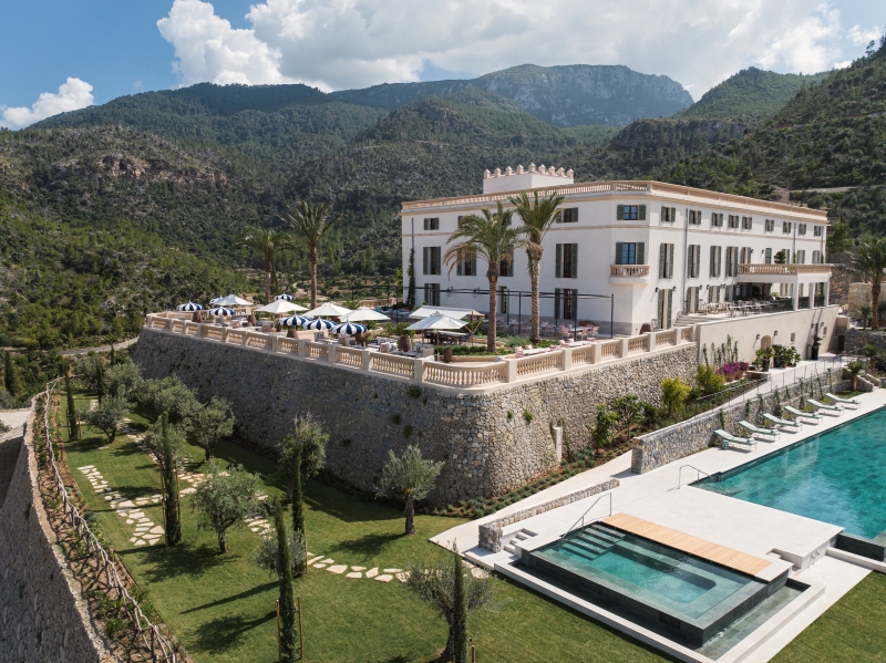 New Hotels Spring Forward Around the World