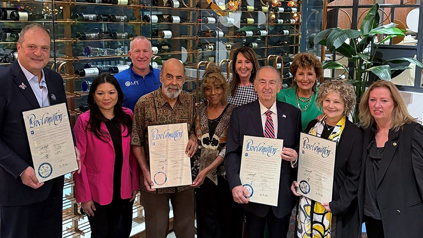Honoree Laurel Herman (second from right), CEO of Worth International Media, with speakers and fellow award recipients. Far right: Caesars Entertainment's Reina Herschdorfer.