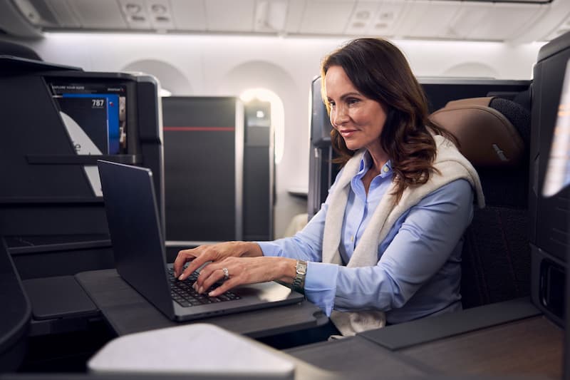 American Airlines Begins Rollout of Free High-Speed WiFi